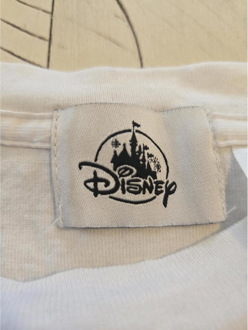 Disney Parks 2024 Castle Graphic T-Shirt Adult Medium Walt Disney World Tee - Picture 3 of 8